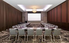 Holiday Inn Warwick Farm By Ihg